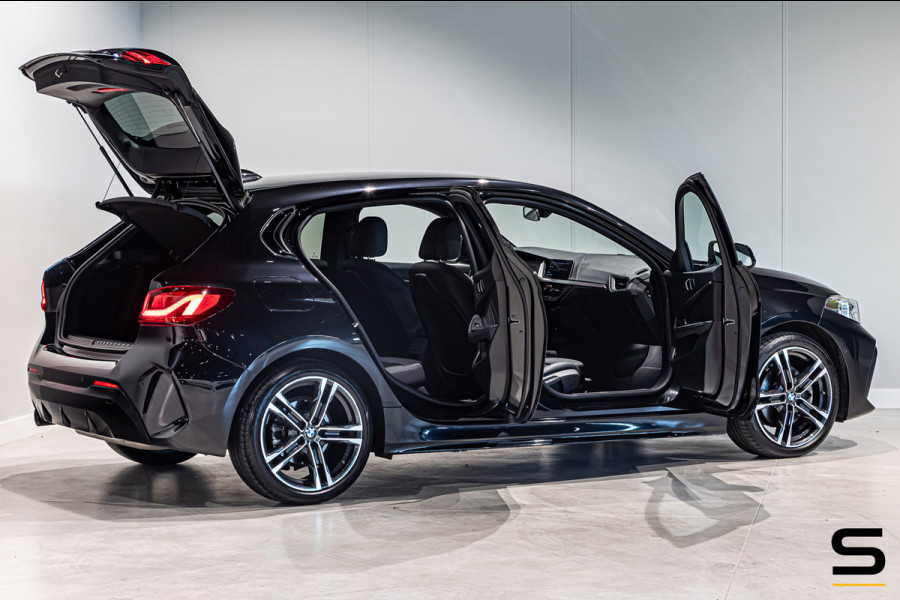 BMW 1-serie 118i|M-sport|Leder|Sportstoelen|Cam|CarPlay