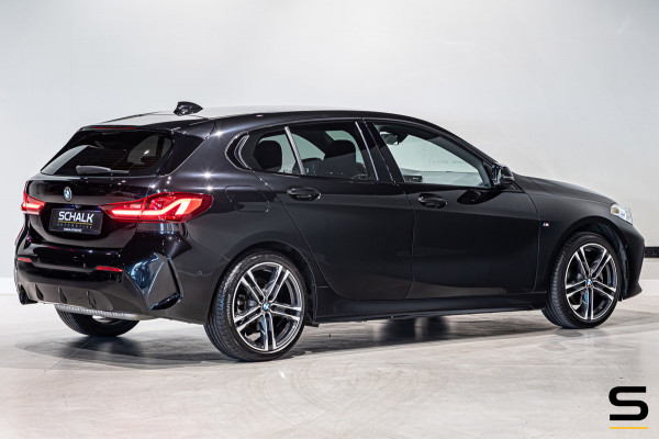 BMW 1-serie 118i|M-sport|Leder|Sportstoelen|Cam|CarPlay