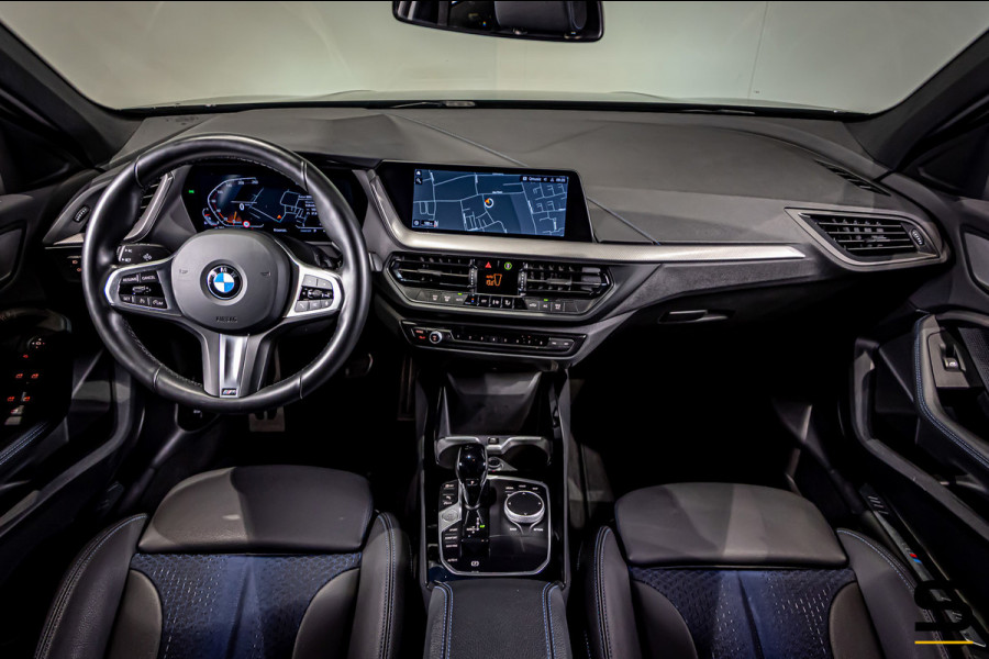 BMW 1-serie 118i|M-sport|Leder|Sportstoelen|Cam|CarPlay