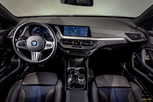 BMW 1-serie 118i|M-sport|Leder|Sportstoelen|Cam|CarPlay