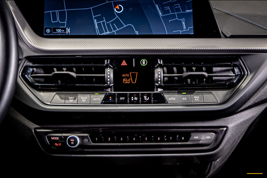 BMW 1-serie 118i|M-sport|Leder|Sportstoelen|Cam|CarPlay