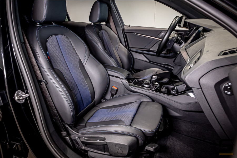 BMW 1-serie 118i|M-sport|Leder|Sportstoelen|Cam|CarPlay