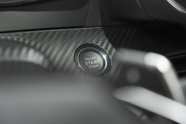 Peugeot 2008 PureTech 130 EAT8 Allure | 360 Camera | Allseason Banden | Adaptieve Cruise Control
