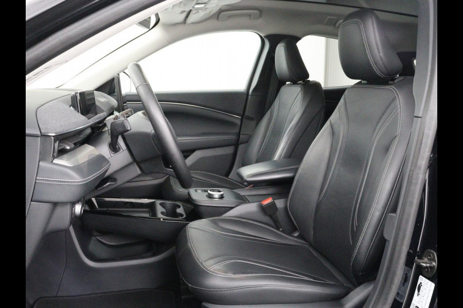 Ford Mustang Mach-E Extended RWD 98 kWh SOH 92,5% | Bang & Olufsen | Pano | 360 Camera | Navigatie | Stoel & Stuurverwarming | Carplay | Navigatie | Adaptive cruise control | Keyless | DAB radio | Climate control