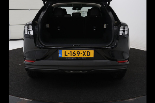 Ford Mustang Mach-E Extended RWD 98 kWh SOH 92,5% | Bang & Olufsen | Pano | 360 Camera | Navigatie | Stoel & Stuurverwarming | Carplay | Navigatie | Adaptive cruise control | Keyless | DAB radio | Climate control