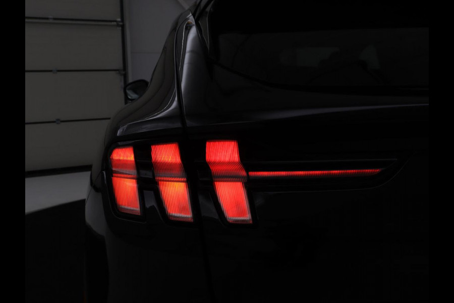 Ford Mustang Mach-E Extended RWD 98 kWh SOH 92,5% | Bang & Olufsen | Pano | 360 Camera | Navigatie | Stoel & Stuurverwarming | Carplay | Navigatie | Adaptive cruise control | Keyless | DAB radio | Climate control