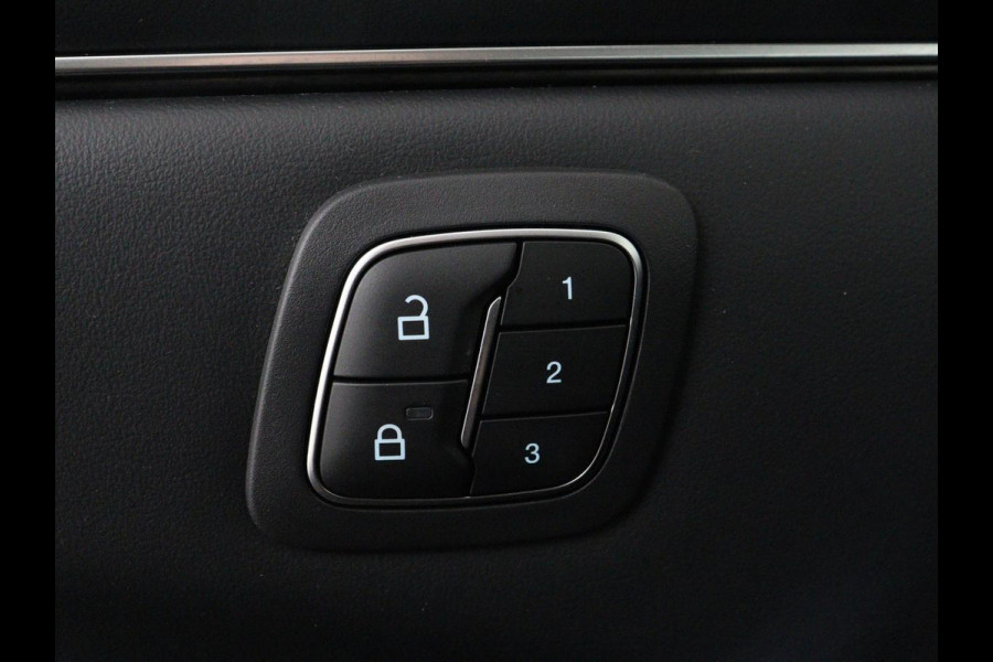 Ford Mustang Mach-E Extended RWD 98 kWh SOH 92,5% | Bang & Olufsen | Pano | 360 Camera | Navigatie | Stoel & Stuurverwarming | Carplay | Navigatie | Adaptive cruise control | Keyless | DAB radio | Climate control