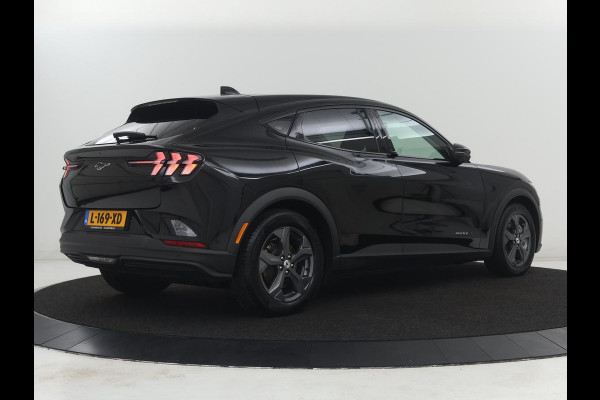 Ford Mustang Mach-E Extended RWD 98 kWh SOH 92,5% | Bang & Olufsen | Pano | 360 Camera | Navigatie | Stoel & Stuurverwarming | Carplay | Navigatie | Adaptive cruise control | Keyless | DAB radio | Climate control