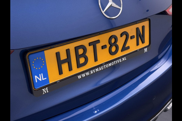 Mercedes-Benz C-Klasse 300 e AMG Line Limited PHEV | PANORAMADAK | DISTRONIC (ACC) | ACHTERUITRIJCAMERA | DODEHOEKASSISTENT | AMBIENT LIGHTING | MERCEDES-DEALER ONDERHOUDEN | RIJKLAAR MET 12 MAANDEN BOVAG GARANTIE |