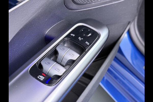 Mercedes-Benz C-Klasse 300 e AMG Line Limited PHEV | PANORAMADAK | DISTRONIC (ACC) | ACHTERUITRIJCAMERA | DODEHOEKASSISTENT | AMBIENT LIGHTING | MERCEDES-DEALER ONDERHOUDEN | RIJKLAAR MET 12 MAANDEN BOVAG GARANTIE |