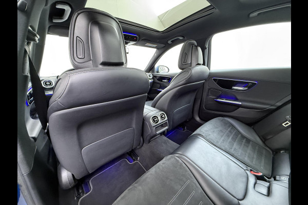 Mercedes-Benz C-Klasse 300 e AMG Line Limited PHEV | PANORAMADAK | DISTRONIC (ACC) | ACHTERUITRIJCAMERA | DODEHOEKASSISTENT | AMBIENT LIGHTING | MERCEDES-DEALER ONDERHOUDEN | RIJKLAAR MET 12 MAANDEN BOVAG GARANTIE |