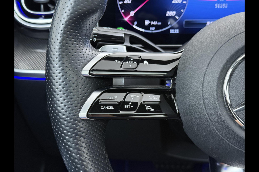 Mercedes-Benz C-Klasse 300 e AMG Line Limited PHEV | PANORAMADAK | DISTRONIC (ACC) | ACHTERUITRIJCAMERA | DODEHOEKASSISTENT | AMBIENT LIGHTING | MERCEDES-DEALER ONDERHOUDEN | RIJKLAAR MET 12 MAANDEN BOVAG GARANTIE |