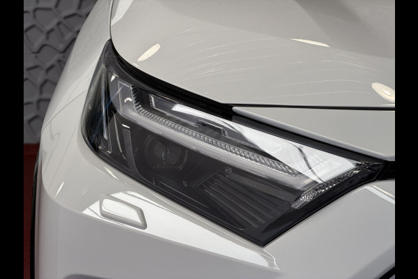 Toyota RAV4 2.5 PHEV AWD 306PK ✅gloednieuw ✅ | Trekgew. 1500KG | Head-up display | Camera | Full LED | Elektrische achterklep | Stuur/Stoelv PHEV PLUG IN