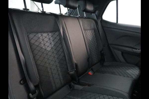 Volkswagen T-Cross 1.5 TSI R-Line 150 pk Automaat (DSG) | Navigatie | Trekhaak (afneembaar) | Parkeersensoren | Achteruitrijcamera | Matrix LED koplampen | R-Line |