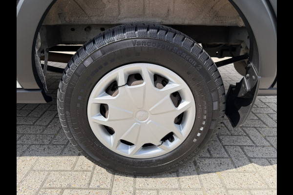 Ford Transit 350 2.0 TDCI L3H2 Trend RWD / trekhaak 2800 kg ! / vaste prijs rijklaar € 18.950 ex btw / lease vanaf € / airco / cruise / stoelverwarming / camera / euro 6 / bpm vrij