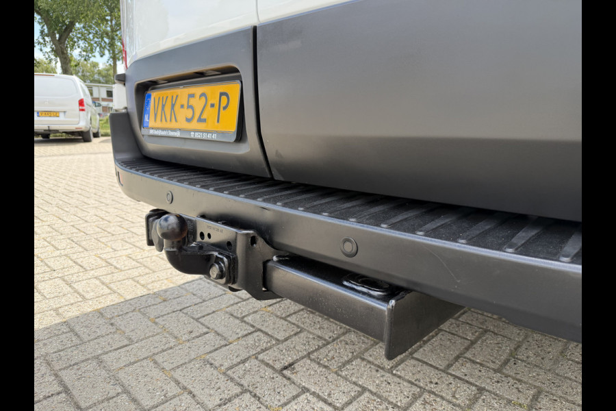 Ford Transit 350 2.0 TDCI L3H2 Trend RWD / trekhaak 2800 kg ! / vaste prijs rijklaar € 18.950 ex btw / lease vanaf € / airco / cruise / stoelverwarming / camera / euro 6 / bpm vrij