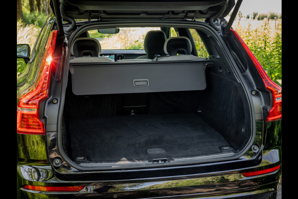 Volvo XC60 2.0 T8 Plug-in hybrid AWD Ultimate Dark R-Design|Panoramadak|360 camera