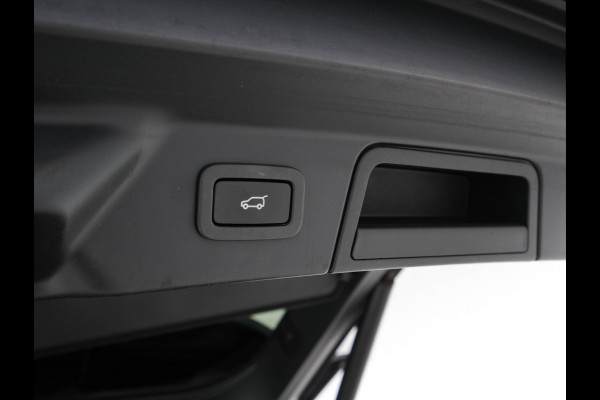 Land Rover Range Rover Velar 3.0 D300 R-Dynamic SE (INCL.BTW) Aut. *PANO | HEAD-UP | LEATHER-FABRIC | FULL-LED | MEMORY-PACK | BLIND-SPOT | DIGI-COCKPIT | CAMERA | KEYLESS | HEATED-COMFORTSEATS | PRIVACY-GLASS | SHIFTPADDLES | 22"ALU*