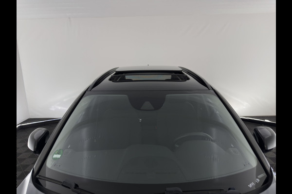 Volvo XC40 1.5 T4 Recharge R-Design Expression {SoH-83%} (Plug-in) (INCL-BTW)  Aut. *PANO | DIGI-COCKPIT | HARMAN/KARDON | BLINDSPOT | KEYLESS | DAB | SPORTSEATS | FULL-LED | NAVI-FULLMAP | CAMERA | ECC | TOWBAR | 18'' ALU*