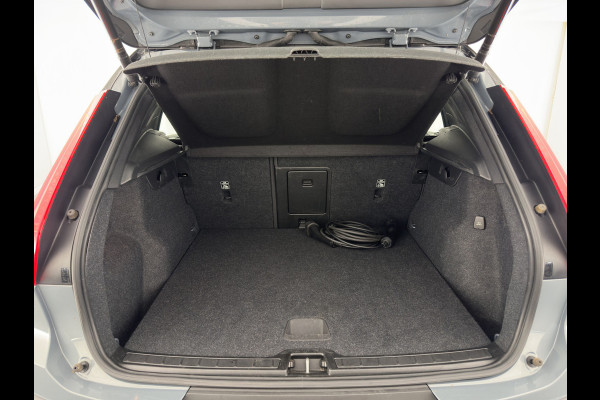 Volvo XC40 1.5 T4 Recharge R-Design Expression {SoH-83%} (Plug-in) (INCL-BTW)  Aut. *PANO | DIGI-COCKPIT | HARMAN/KARDON | BLINDSPOT | KEYLESS | DAB | SPORTSEATS | FULL-LED | NAVI-FULLMAP | CAMERA | ECC | TOWBAR | 18'' ALU*