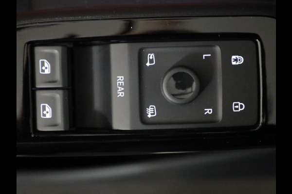 Volkswagen ID.4 First 77 kWh 204 pk | Navigatie | Parkeersensoren | Achteruitrijcamera | Lichtmetalen velgen 20" | Adaptieve cruise control |