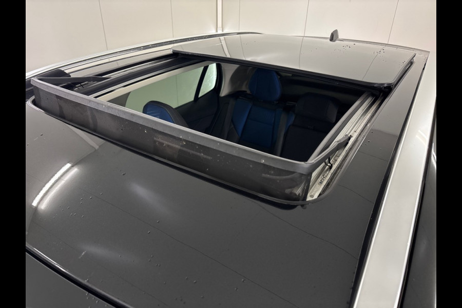 Lynk & Co 01 1.5 PHEV Panorama Adap.Cruise 360°Cam Trekhaak Stoelverw.