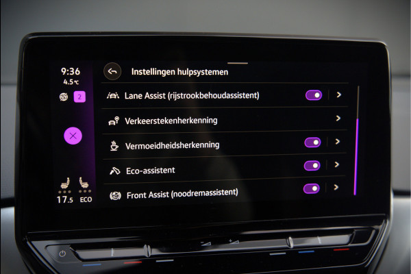 Volkswagen ID.4 First 77 kWh | Stoelverwarming | Stuurverwarming | Adaptive Cruise Control | Navigatie | Apple Carplay | Keyless | Camera | Parkeersensoren | NAP | BTW | Dealer Onderhouden | SOH 93,7%