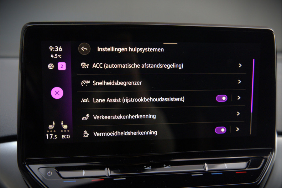 Volkswagen ID.4 First 77 kWh | Stoelverwarming | Stuurverwarming | Adaptive Cruise Control | Navigatie | Apple Carplay | Keyless | Camera | Parkeersensoren | NAP | BTW | Dealer Onderhouden | SOH 93,7%
