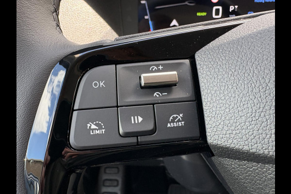 Peugeot e-Expert L3 75 kWh | STX Sport | Lederen bekleding | Spoilerpakket | 18 inch Lichtmetalen velgen | Dynamic NAV Pakket | Winterpakket | Comfort Pakket | betimmering | 2x schuifdeur | Mooiste bus van Nederland!
