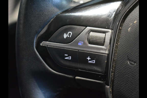 Peugeot 208 1.2 PureTech Active Pack | 100pk | Navigatie | Android Auto / Apple CarPlay | Parkeersensoren achter | Lichtmetalen velgen |