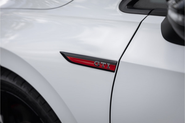 Volkswagen Golf 2.0 TSI GTI Pano-H/K-IQLight