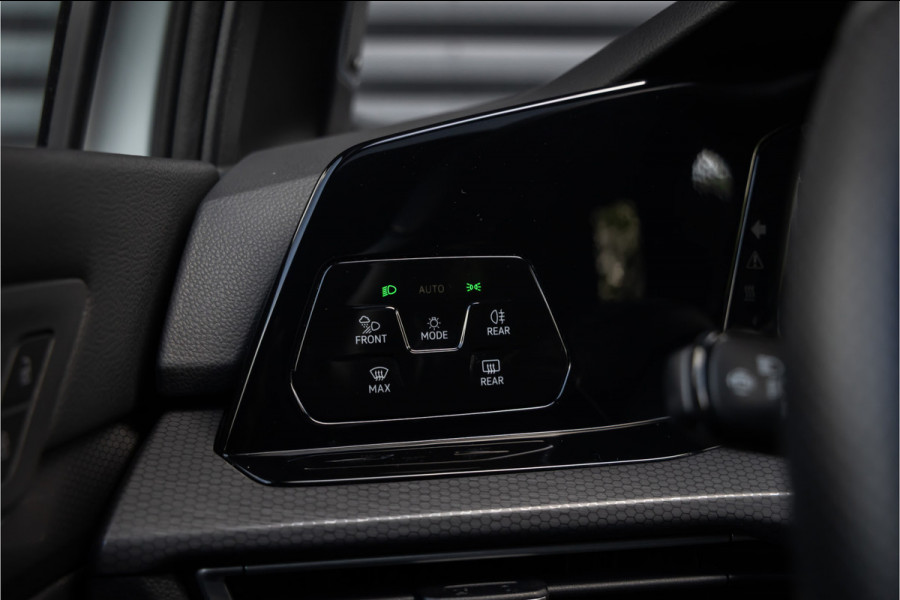 Volkswagen Golf 2.0 TSI GTI Pano-H/K-IQLight