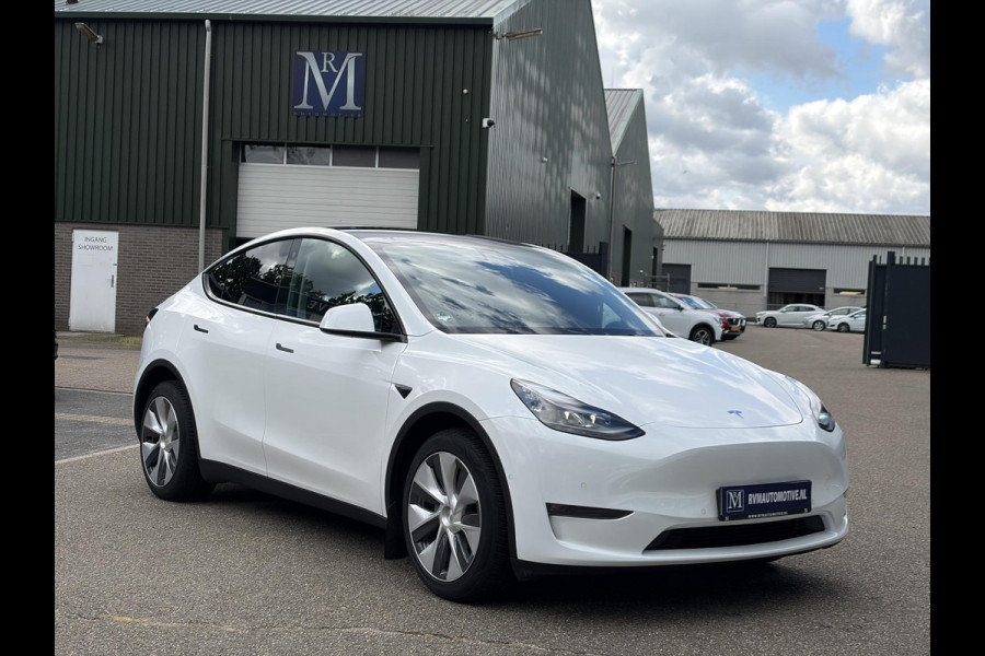Tesla Model Y Long Range AWD 75 kWh SOH 95% | VAN: 39.900,- VOOR: 37.770,- UW WKVOORDEEL: 2.130,-| TESLA FABRIEKSGARANTIE TOT 2027 | FABRIEKSGARANTIE OP ACCU & AANDRIJFLIJN TOT 2032 OF 192.000 KM| BTW VERREKENBAAR