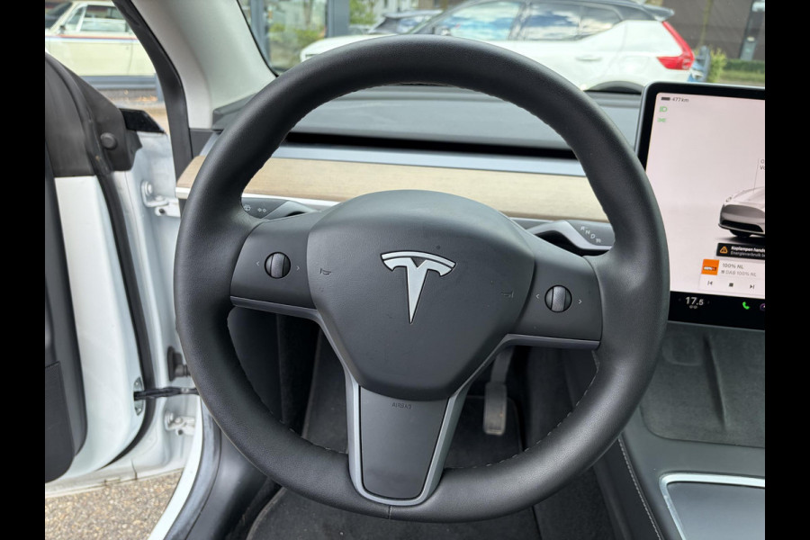 Tesla Model Y Long Range AWD 75 kWh SOH 95% | VAN: 39.900,- VOOR: 37.770,- UW WKVOORDEEL: 2.130,-| TESLA FABRIEKSGARANTIE TOT 2027 | FABRIEKSGARANTIE OP ACCU & AANDRIJFLIJN TOT 2032 OF 192.000 KM| BTW VERREKENBAAR