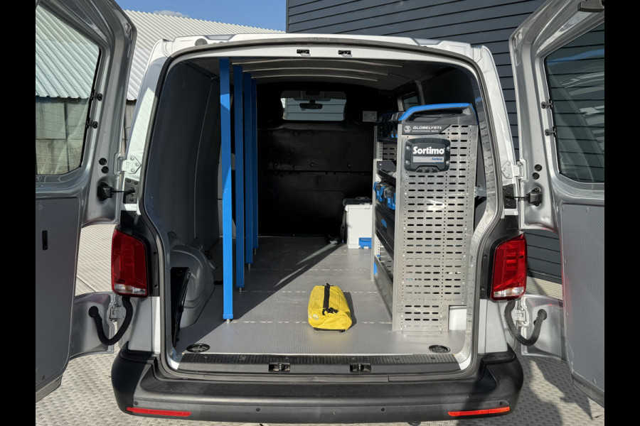 Volkswagen Transporter 2.0 TDI L2H1 150 PK / laadruimte inrichting BPM Vrij