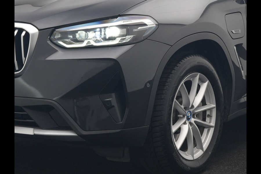 BMW X3 xDrive30e Business Edition Plus PHEV 293pk Dealer O.H. | Trekhaak Af Fabriek | Panodak | Head Up | Lederen Sportstoelen Memory & Verwarmd | Hifi Audio | Keyless | Blis | Apple Carplay | Navigatie | DAB | Cruise Control | Plug In Hybrid |