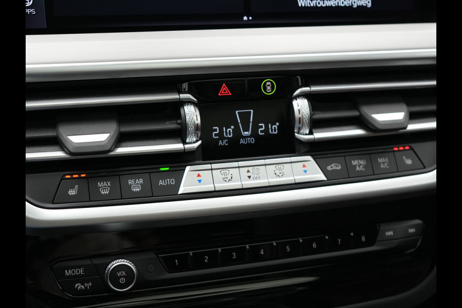 BMW X3 xDrive30e Business Edition Plus PHEV 293pk Dealer O.H. | Trekhaak Af Fabriek | Panodak | Head Up | Lederen Sportstoelen Memory & Verwarmd | Hifi Audio | Keyless | Blis | Apple Carplay | Navigatie | DAB | Cruise Control | Plug In Hybrid |