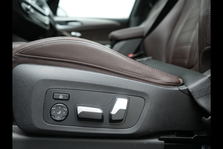 BMW X3 xDrive30e Business Edition Plus PHEV 293pk Dealer O.H. | Trekhaak Af Fabriek | Panodak | Head Up | Lederen Sportstoelen Memory & Verwarmd | Hifi Audio | Keyless | Blis | Apple Carplay | Navigatie | DAB | Cruise Control | Plug In Hybrid |