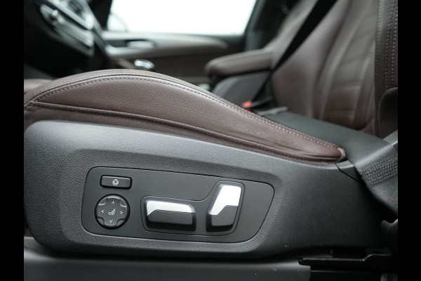 BMW X3 xDrive30e Business Edition Plus PHEV 293pk Dealer O.H. | Trekhaak Af Fabriek | Panodak | Head Up | Lederen Sportstoelen Memory & Verwarmd | Hifi Audio | Keyless | Blis | Apple Carplay | Navigatie | DAB | Cruise Control | Plug In Hybrid |