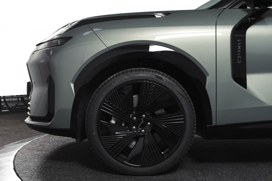 Lynk & Co 08 1.5 PHEV 349 PK More | 200km Elek. | S/K-Panodak | Elek. Stoel+Massage | Stoelverw.+Ventilatie | Matrix Led | Harman/Kardon | 360 Camera | Adapt. Cruise | NAV+App. Connect | LM 21" | 4146