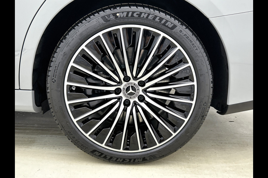 Mercedes-Benz E-Klasse 300 e Business Solution AMG | Premium pakket | Panoramaschuifdak | Trekhaak | Lederpakket | Winterpakket | Nightpakket |