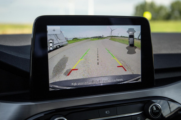 Ford Kuga 2.5 PHEV Titanium PANORAMA DAK / CAMERA / ADAPTIVE CRUISE / STOEL VERWARMING / CARPLAY