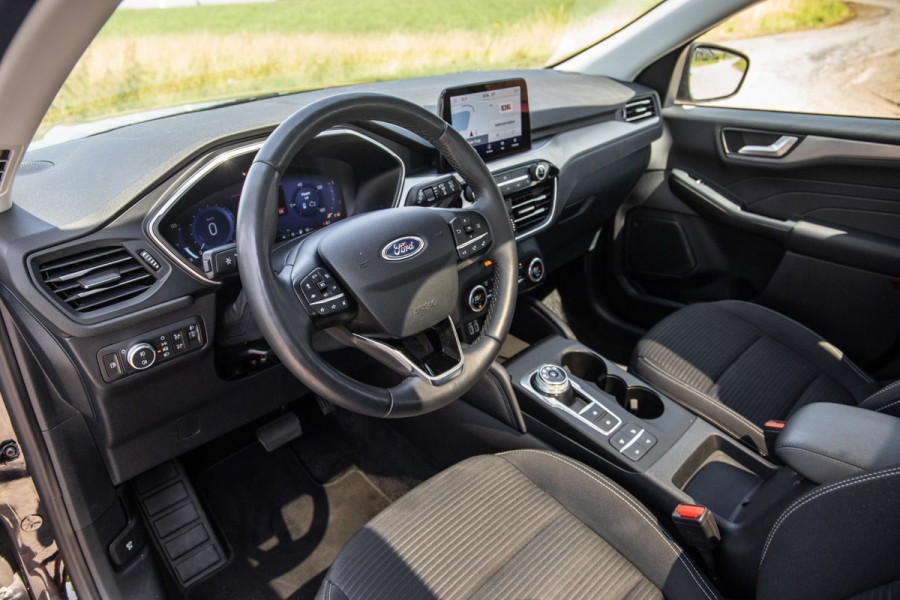 Ford Kuga 2.5 PHEV Titanium PANORAMA DAK / CAMERA / ADAPTIVE CRUISE / STOEL VERWARMING / CARPLAY