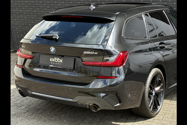 BMW 3 Serie Touring 320e xDrive High Executive M Sport Pakket Automaat / Live Cockpit Professional / Adaptief M Onderstel / Panoramadak / Stoelverwarming / Extra Getint Glas / LED / 19 Inch / Hifi / Lichtpakket