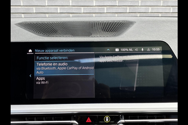 BMW 3 Serie Touring 320e xDrive High Executive M Sport Pakket Automaat / Live Cockpit Professional / Adaptief M Onderstel / Panoramadak / Stoelverwarming / Extra Getint Glas / LED / 19 Inch / Hifi / Lichtpakket