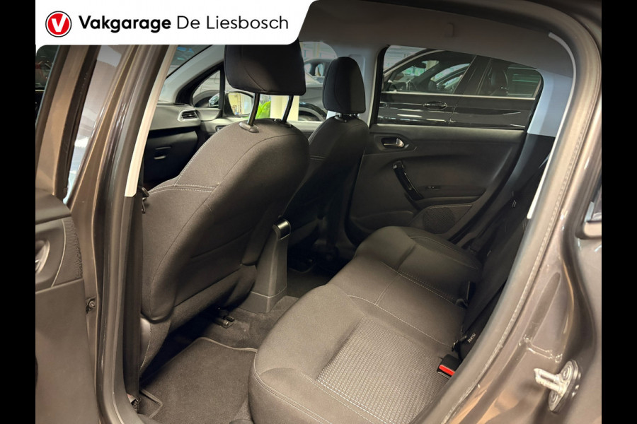 Peugeot 208 1.2 PureTech Active / Automaat / Camera / Cruise-control / trekhaak / Navigatie