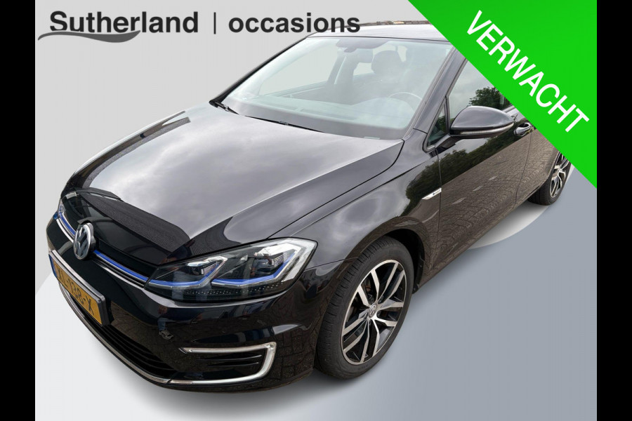 Volkswagen e-Golf e-Golf 136pk | Virtual Cockpit | Stoelverwarming | Adaptive Cruise | Camera |