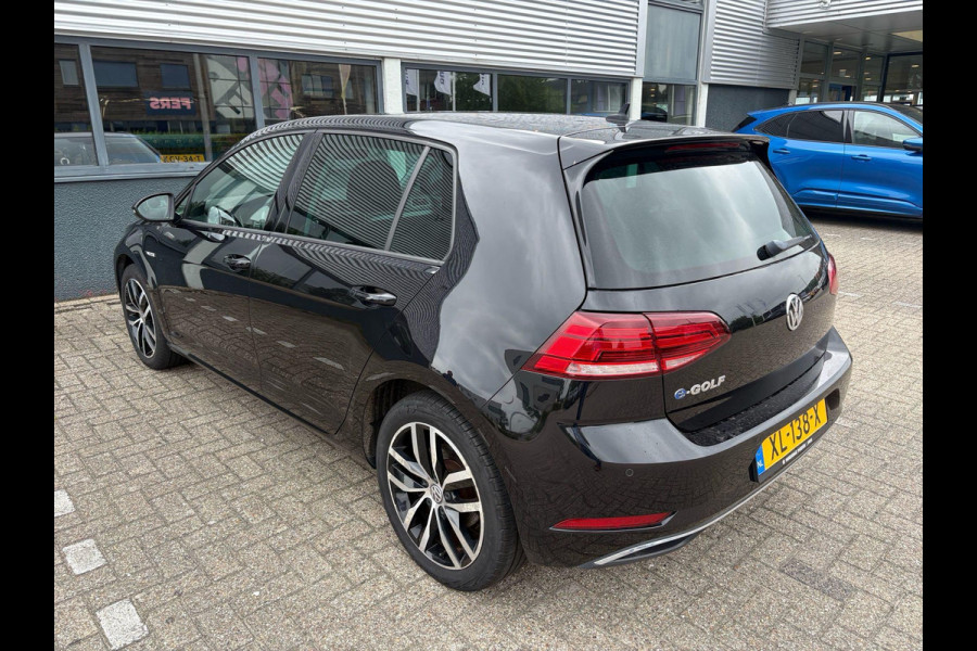Volkswagen e-Golf e-Golf 136pk | Virtual Cockpit | Stoelverwarming | Adaptive Cruise | Camera |