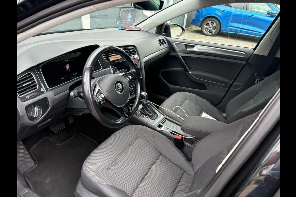 Volkswagen e-Golf e-Golf 136pk | Virtual Cockpit | Stoelverwarming | Adaptive Cruise | Camera |