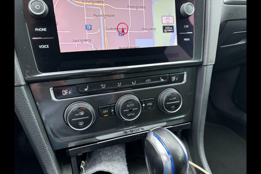 Volkswagen e-Golf e-Golf 136pk | Virtual Cockpit | Stoelverwarming | Adaptive Cruise | Camera |